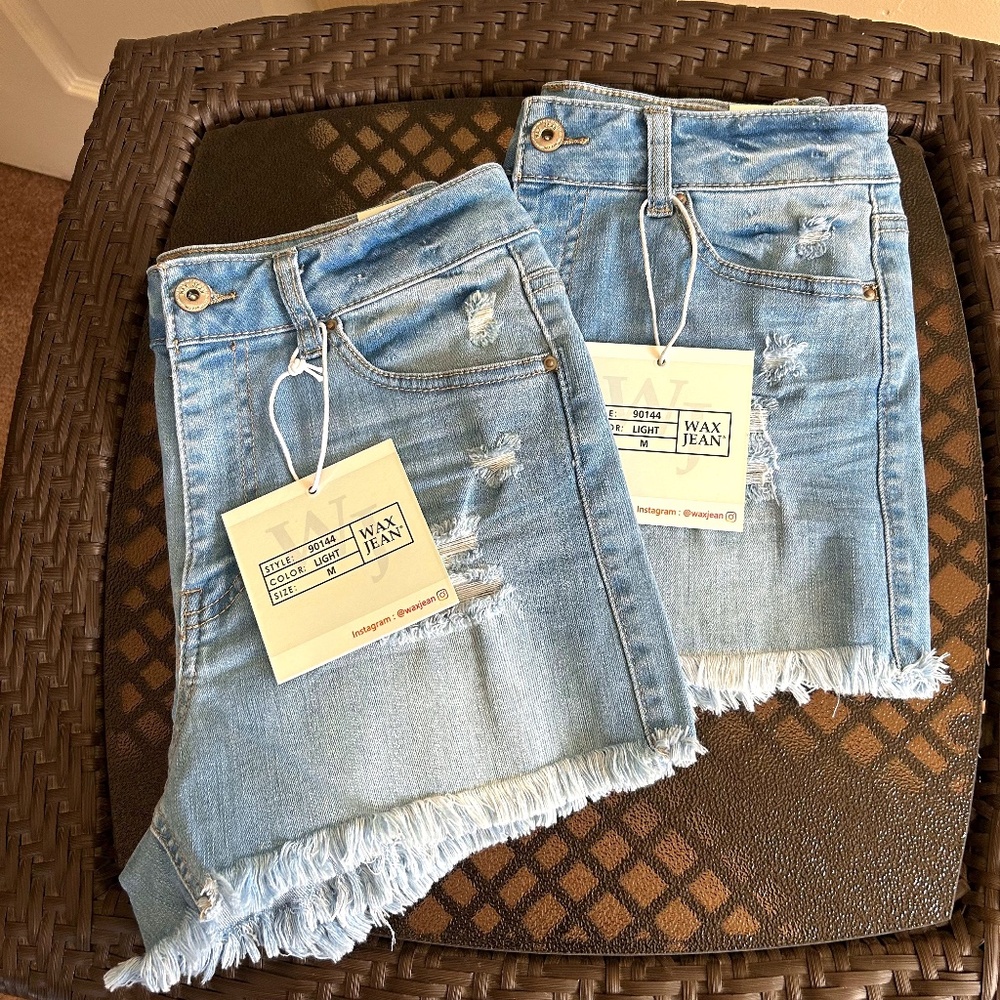 Wax Jean junior sustainable light blue denim distressed stretch shorts size M